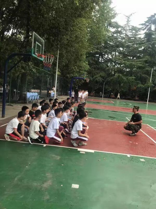 磨炼意志，蜕酿生长——best365体育入口中文版都会森林学校小学部2019—2020学年军事会操演习